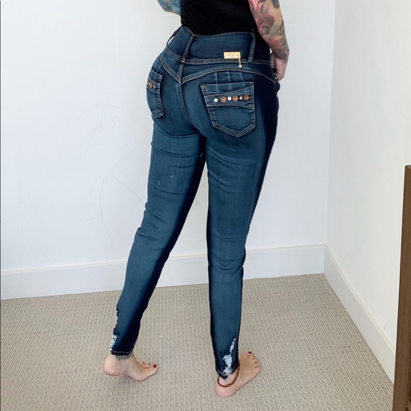 New and improved 2020 Butt lifting shaping Tushy - Picture 6 of 7